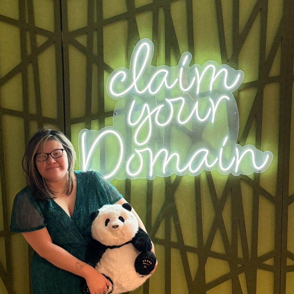 Meet your Posher, Hannah